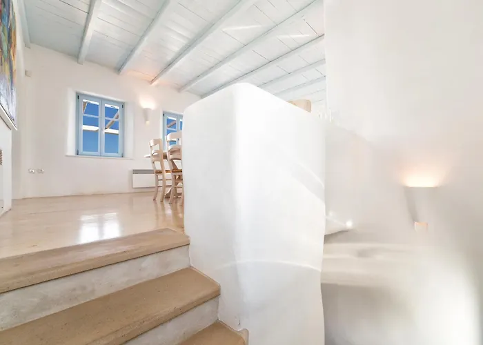 Azure Paros * Driósz